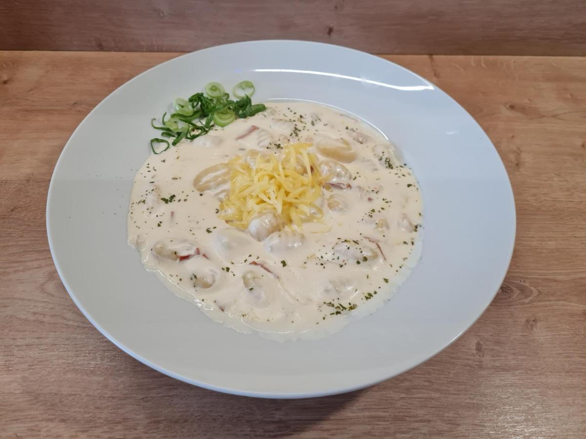 Restoran I Sobe Savic Bed and Breakfast Krnjak Buitenkant foto