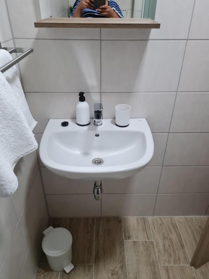 Restoran I Sobe Savic Bed and Breakfast Krnjak Buitenkant foto