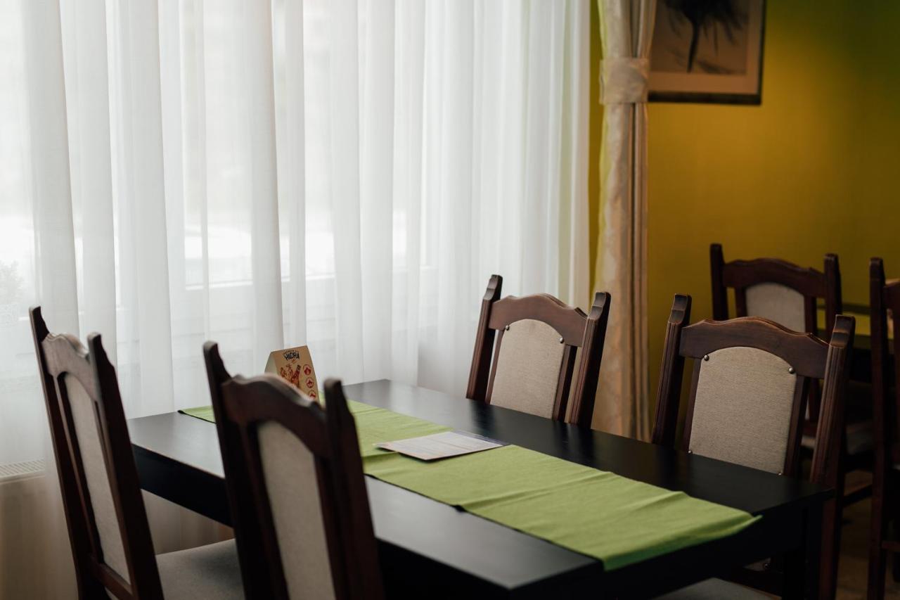 Restoran I Sobe Savic Bed and Breakfast Krnjak Buitenkant foto